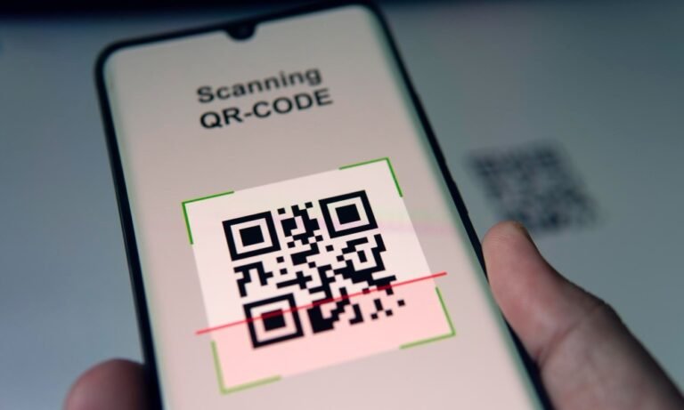 Real-time vCard & QR Code Generation in Germany